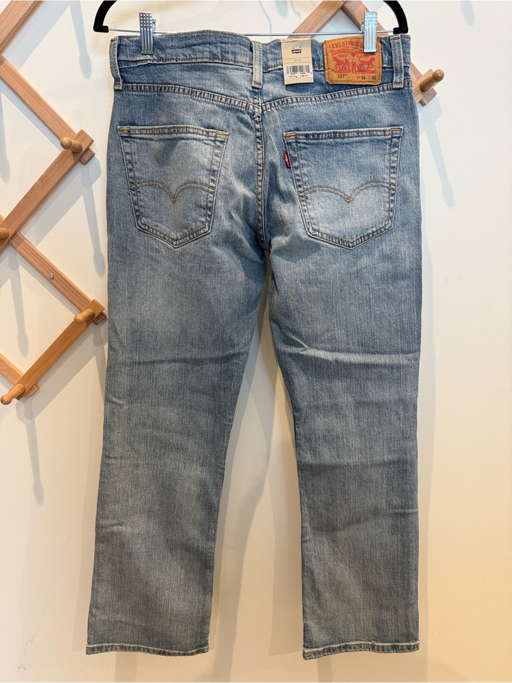 Men’s 527 Levi’s - Picture 6 of 6